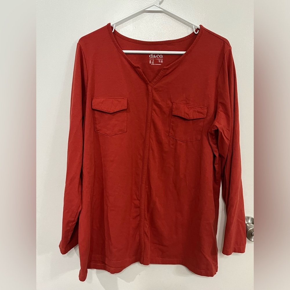 d & co. Orange Long-Sleeve V-Neck Pocket Tee, size 1X